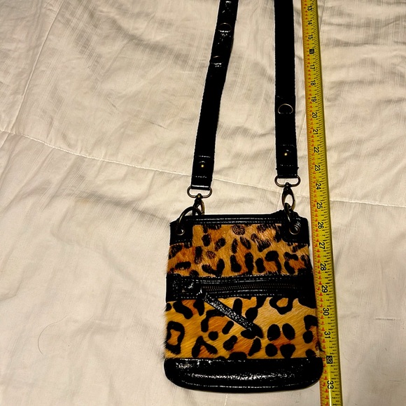 The Sak Faux Fur Cheetah Print Crossbody Bag Brown/Black EUC - Picture 9 of 9